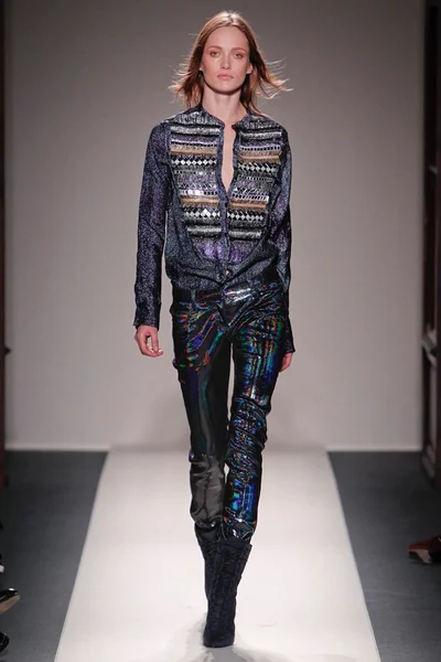 Look 26